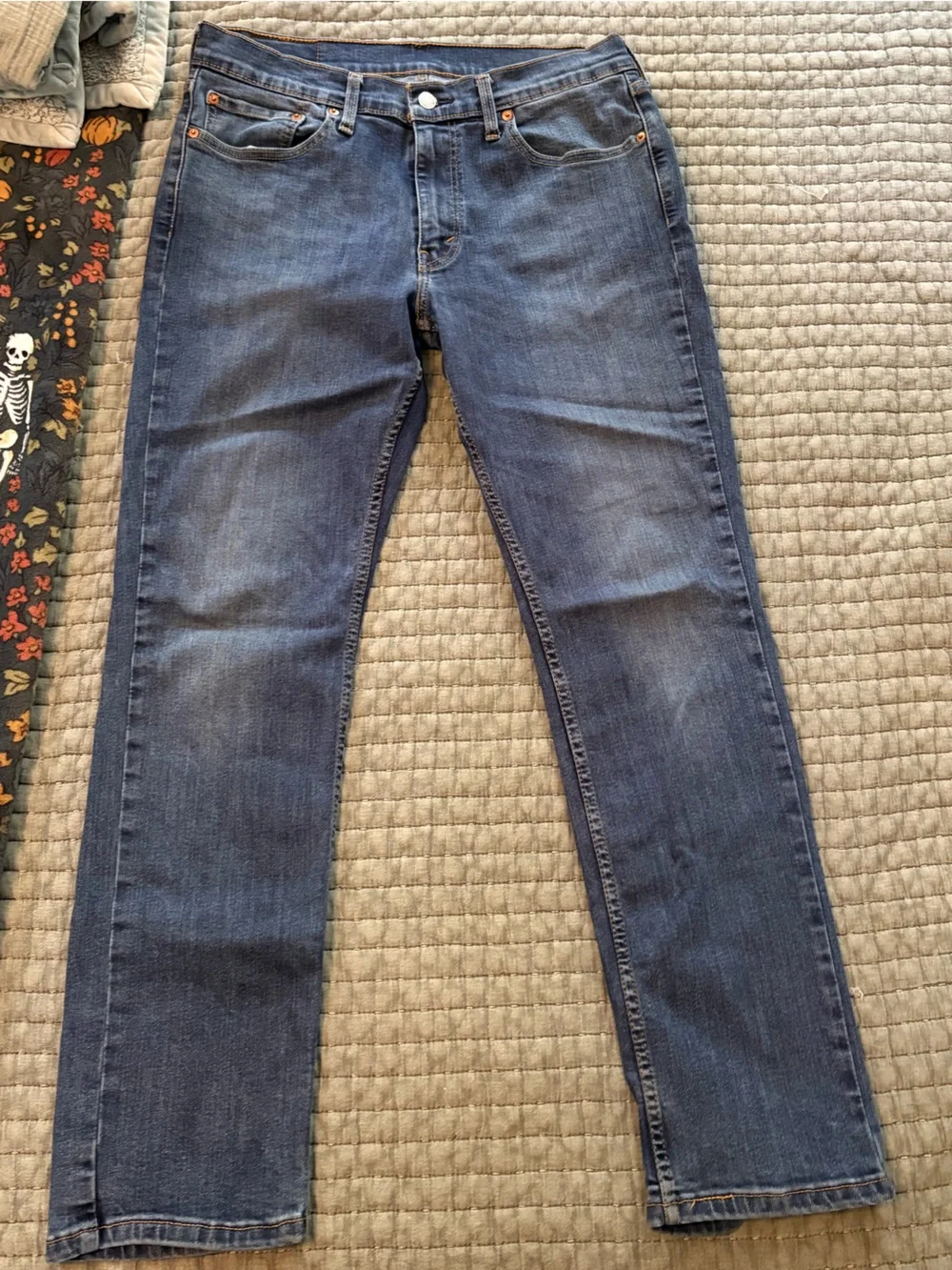 Levis versatile dark